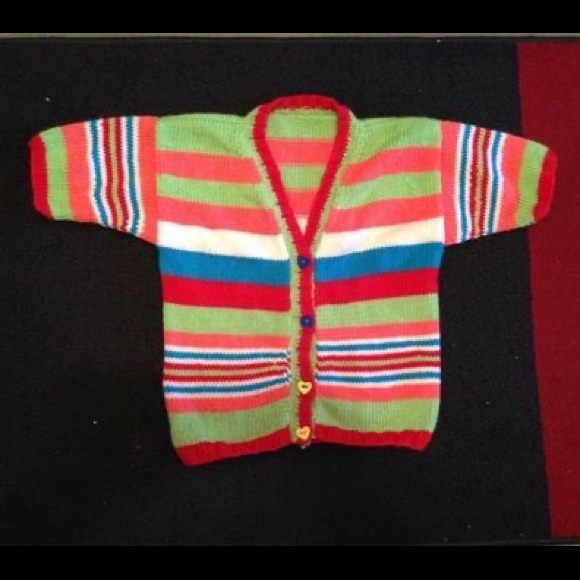 Hand made sweater approximately size 6 - Picture 1 of 1